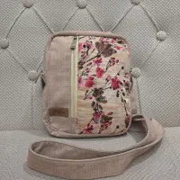 کیف پارچه ای دم دستی گل گلی