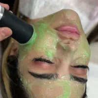 فشیال وجوانسازی صورت