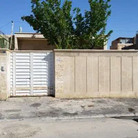 آپارتمان-همکف-حیاط-دار