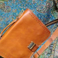 کیف چرم طبیعی دست دوز