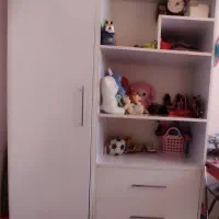 کمد لباس و کتاب