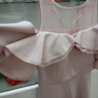 لباس نو|لباس|مشهد, کوشش|دیوار