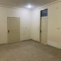 واحد اداری   طبقه  بالای مغازه  بلوار  پاکنژاد‌