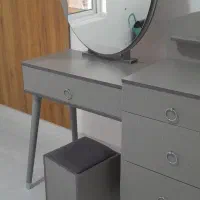 میز آرایش