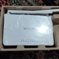 مودم. نو با کارتن