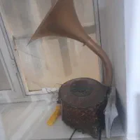 گرامافون اسپیکر ۲۰۰۰۰۰۰