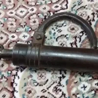قفل قدیمی