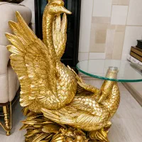 میز عسلی کنار سالنی رزین با پوشش ورق طلا
