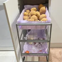 سبد سوپری،سبدسیبزمینی و پیاز(ریلی)،سالم و نو|آب‌چکان و نظم‌دهنده ظروف|بابل, |دیوار