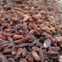 کشمش آفتابی درجه یک کاشمر.