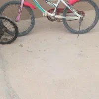 دوتا دوچرخه بچه گانه