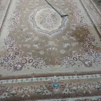 فرش کرم رنگ