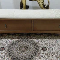 پاف جلوی تخت