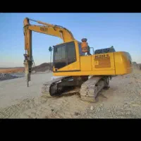 اجاره دهنده ی بیل مکانیکی با پیکور و بیل بکهو