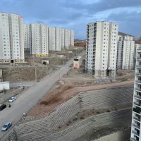 فروش یک‌واحد اپارتمان در فاز ۱۱ زون سه
