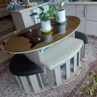 میز اشپزخانه کمجا ششنفره  نیمکتها میرن داخل