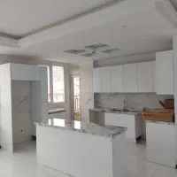 ۵۲ متر،شاهین شمالی،لاله ها
