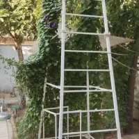 نردبان چرخدار بلند