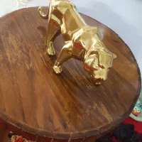 مجسمه پلنگ طلایی
