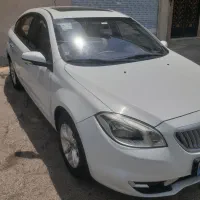 برلیانس اتو مات ۳۳۰ فروشی