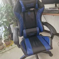 صندلی گیمینگ با قابلیت ماساژ و نور RGB