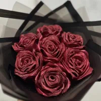 دسته گل و باکس گل روبانی