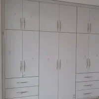 ۸ متر