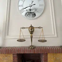 شمعدان و مجسمه ی عدالت برنز سنگین