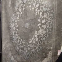 فرش ماشینی گل برجسته در حد نو