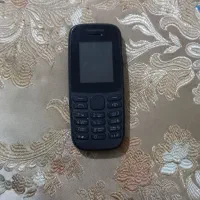 گوشی ساده کارکرده سالم با کارتون
