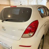 هیوندا i20
