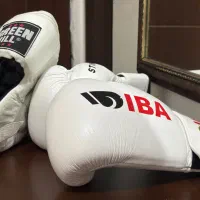 دستکش و کلاه بوکس