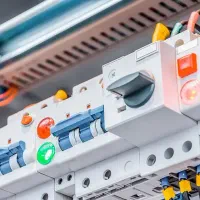 خدمات برق ساختمان و صنعتی