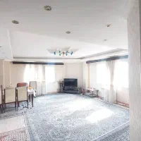 ۴طبقه ۴واحد، طبقه سوم، فلکه گاز،کوچه بیانی،غرق نور