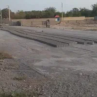 کارگر بلوک زن مدرک دار
