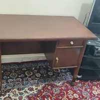 میز تحریر|میز تحریر و کامپیوتر|شاهین‌شهر, خانه کارگر|دیوار