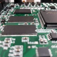 مونتاژ برد الکترونیکی DIP و SMD