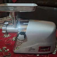 چرخ گوشت کاملا نو