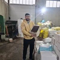 کارگاه کشمش پاک کنی و تولید خمیر کشمش