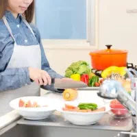 استخدام خانم اشپز و خدمات