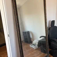 اینه ایستاده با قاب کاملا سالم
