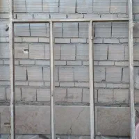 سینک دوقلو پنجره اهنی سنگ روشویی