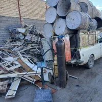 خریدار و فروشنده ضایعات