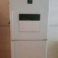 یخچال فریزر کمبی با موتور ایتالیایی در حد نو
