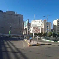 زمین-بر-محمود-نژاد