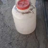 دبه جای عسل