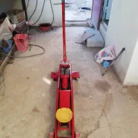 شاگرد برای تعویض روغن