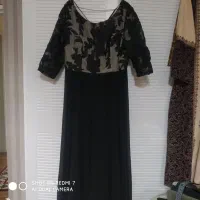 تعدادی کت و دامن و لباس محلسی