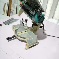 اره فارسی بر ماکیتا دوکاره ۱۰۴۰