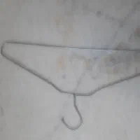 آویز لباس فلزی